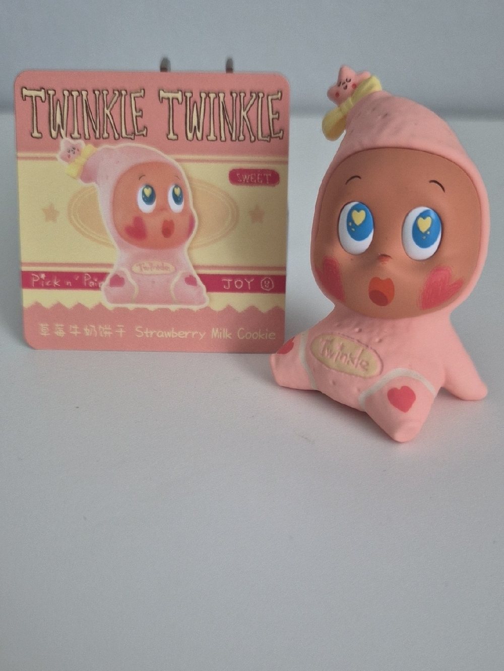 Pop Mart Twinkle Twinkle Create Your Taste Strawberry Milk Cookie